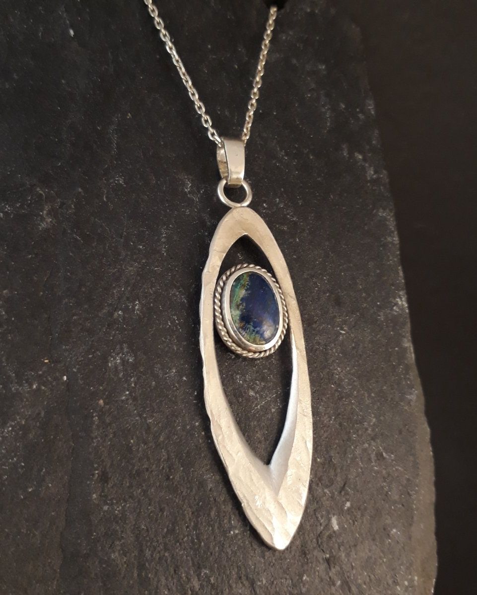 Azurite suspendue (provenance Colombie)